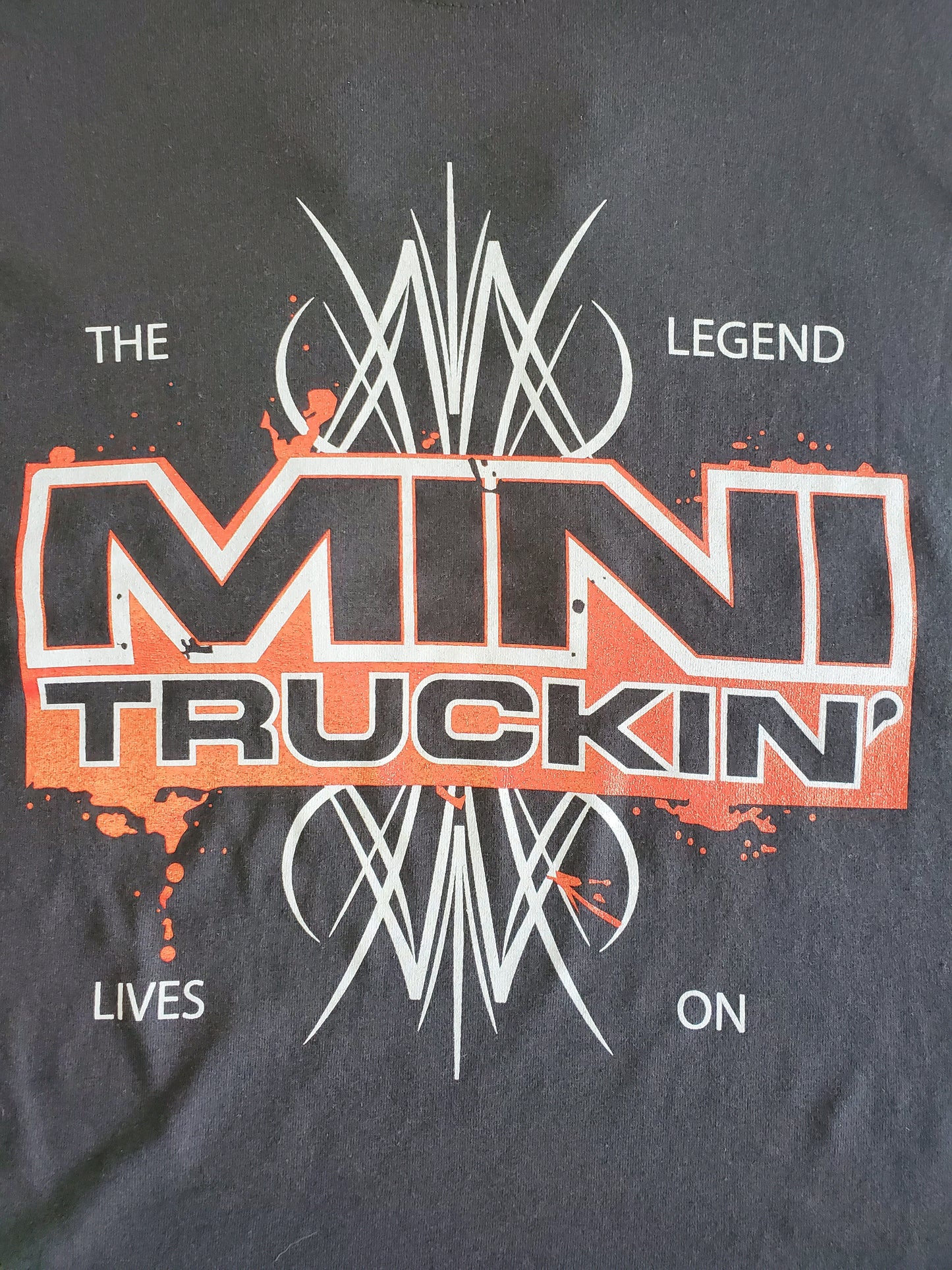 Mini Truckin' The Legend Lives On - Red